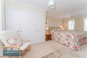 Bedroom- click for photo gallery